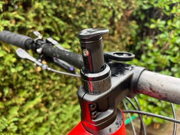 Used BMC Fourstroke SRAM XX1 Eagle AXS 2021 Mountainbike, Red — image 8 of 10