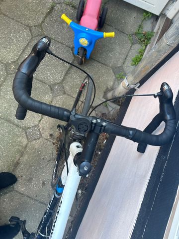 Used Ideal Custom Shimano 105 2014 Road & Gravel, Black — image 7 of 8