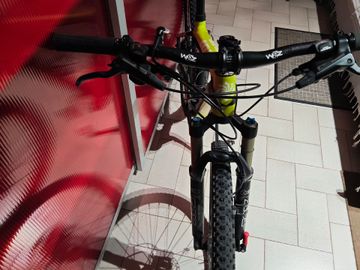 Used Lee Cougan Custom Shimano Deore XT 2018 Mountainbike, Green — image 9 of 11