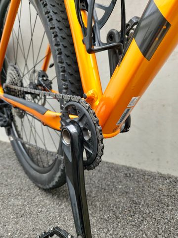 Used Trek X-Caliber 9 2022 2022 Mountainbike, Orange, 27.5, 29 — image 2 of 8
