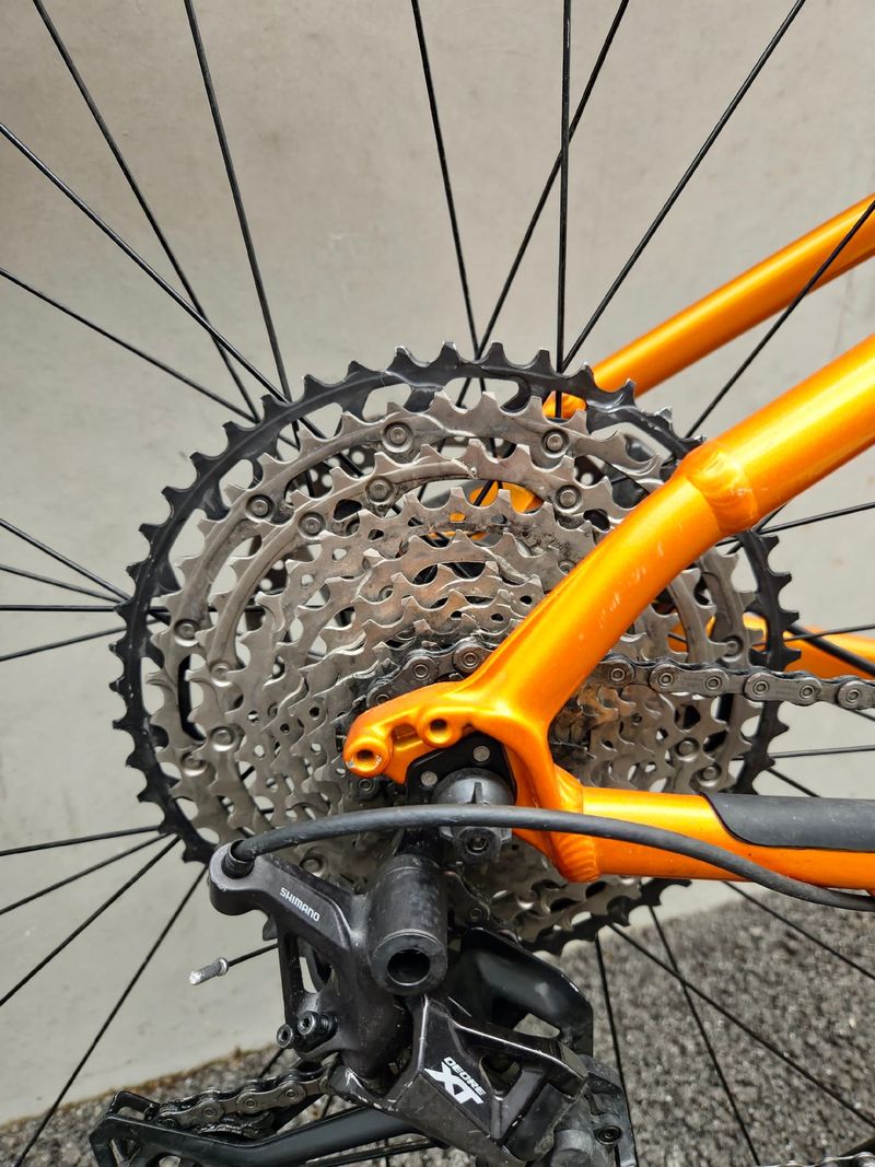 Used Trek X-Caliber 9 2022 2022 Mountainbike, Orange, 27.5, 29 — image 3 of 8