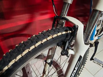 CUBE Aim Shimano Alivio 2012 Mountainbike usato, Bianco — immagine 5 di 9