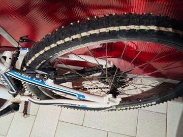 CUBE Aim Shimano Alivio 2012 Mountainbike usato, Bianco — immagine 8 di 9