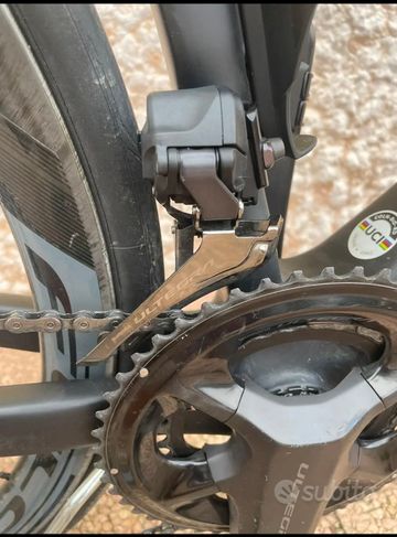 Colnago V3-rs Shimano Ultegra Di2 2023 Road & Gravel usato, Nero — immagine 10 di 11