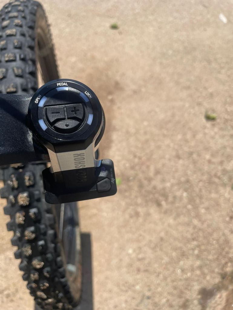 Used YT Industries Capra UNCAGED 12 29 2024 2024 Mountainbike, Blue, 29 — image 8 of 18