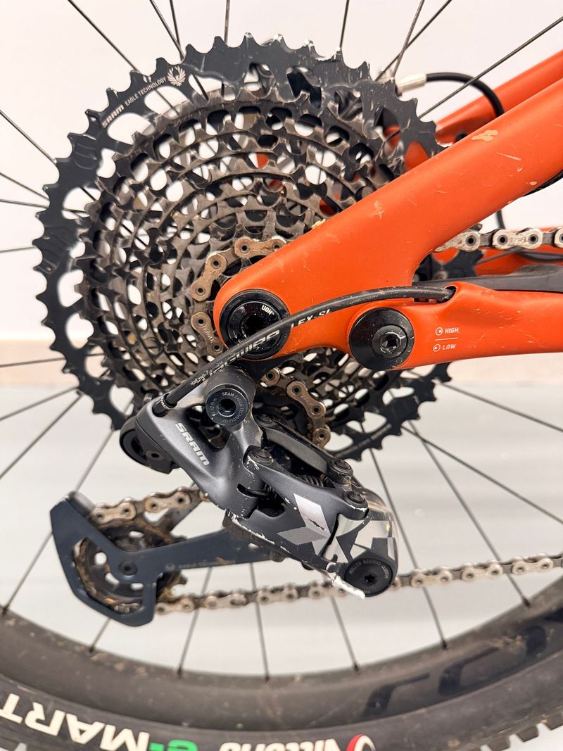 Specialized Turbo Levo Pro 2022 2022 Mountainbike usato, Rosso — immagine 9 di 33