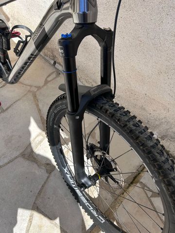 Used Rossignol Mandate XT 2022 2022 Mountainbike, Light Gray, 29 — image 5 of 9