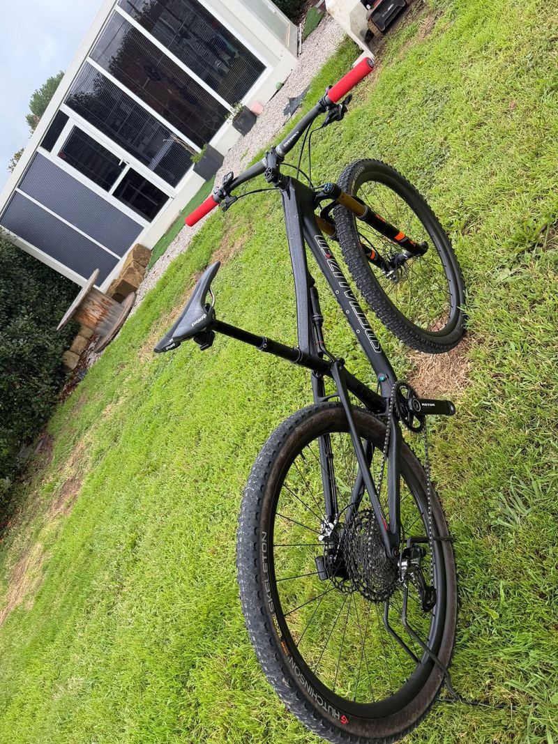 Gebrauchtes Specialized Epic Shimano XTR 2019 Mountainbike, Schwarz — Bild 6 von 7