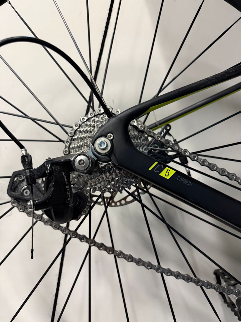 Fuji Granfondotwo.5 Ic5 Carbon 2015 Road & Gravel de segunda mano, Negro — imagen 15 de 16