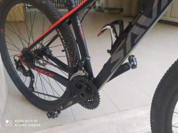 Tweedehands Savadeck Hydraulic Disc Brake Shimano Claris 2022 Mountainbike — afbeelding 3 van 5
