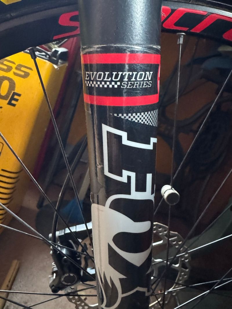 Used Scott Genius 940 2017 2017 Mountainbike, Black, 29 — image 3 of 7