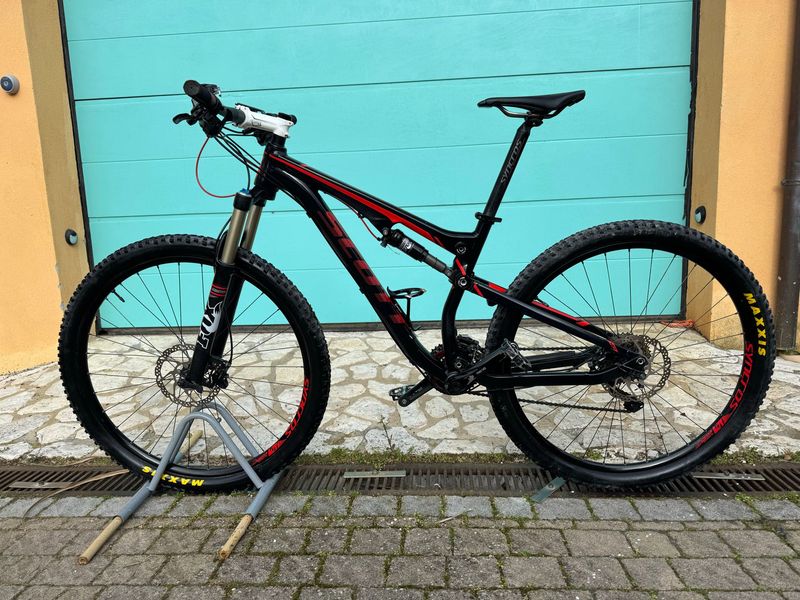 Used Scott Genius 940 2017 2017 Mountainbike, Black, 29 — image 2 of 7
