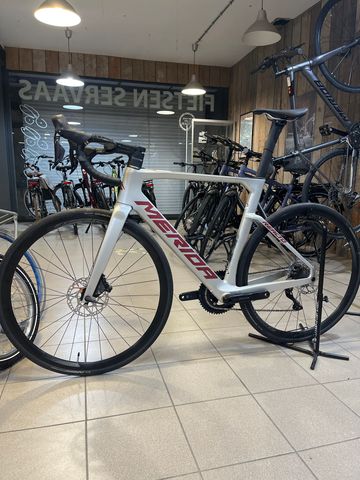 Used Merida REACTO 6000 Di2 2023 2023 Road & Gravel, Light Gray — image 2 of 4