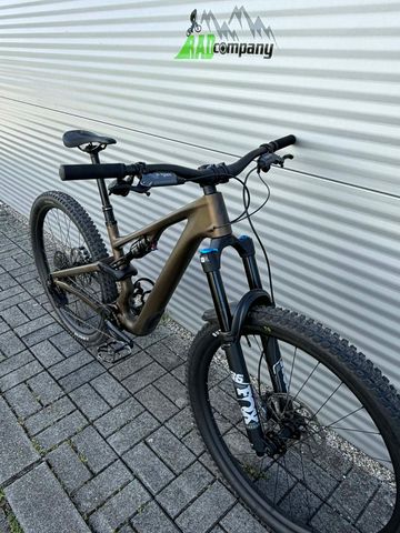 Tweedehands Specialized Stumpjumper 15 Comp 2025 2025 Mountainbike — afbeelding 9 van 13