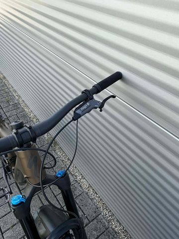 Tweedehands Specialized Stumpjumper 15 Comp 2025 2025 Mountainbike — afbeelding 8 van 13