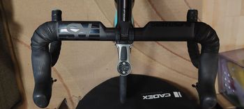 Used Bianchi Oltre XR4 - Dura Ace Di2 2022 2022 Road & Gravel, Green — image 8 of 11
