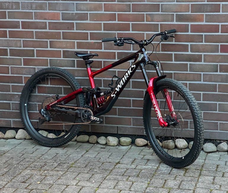 Used Specialized S-Works Enduro LTD 2023 2023 Mountainbike, Red, 29 — image 2 of 19