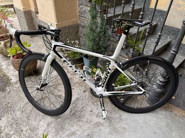Giant TCR Advanced SL 1 2014 2014 Road & Gravel usato, Bianco — immagine 2 di 8