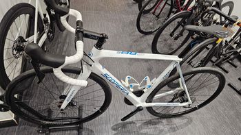 Used scoperta SR8.1 Disc Ultegra 2024 Road & Gravel, Weiß — image 3 of 19