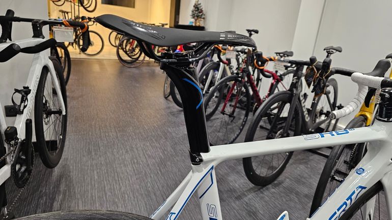 Used scoperta SR8.1 Disc Ultegra 2024 Road & Gravel, Weiß — image 10 of 19