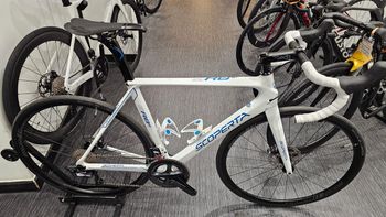 Used scoperta SR8.1 Disc Ultegra 2024 Road & Gravel, Weiß — image 11 of 19
