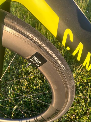 Použité Canyon Speedmax CF 8.0 Di2 2018 2018 Road & Gravel — obrázek 9 z 11