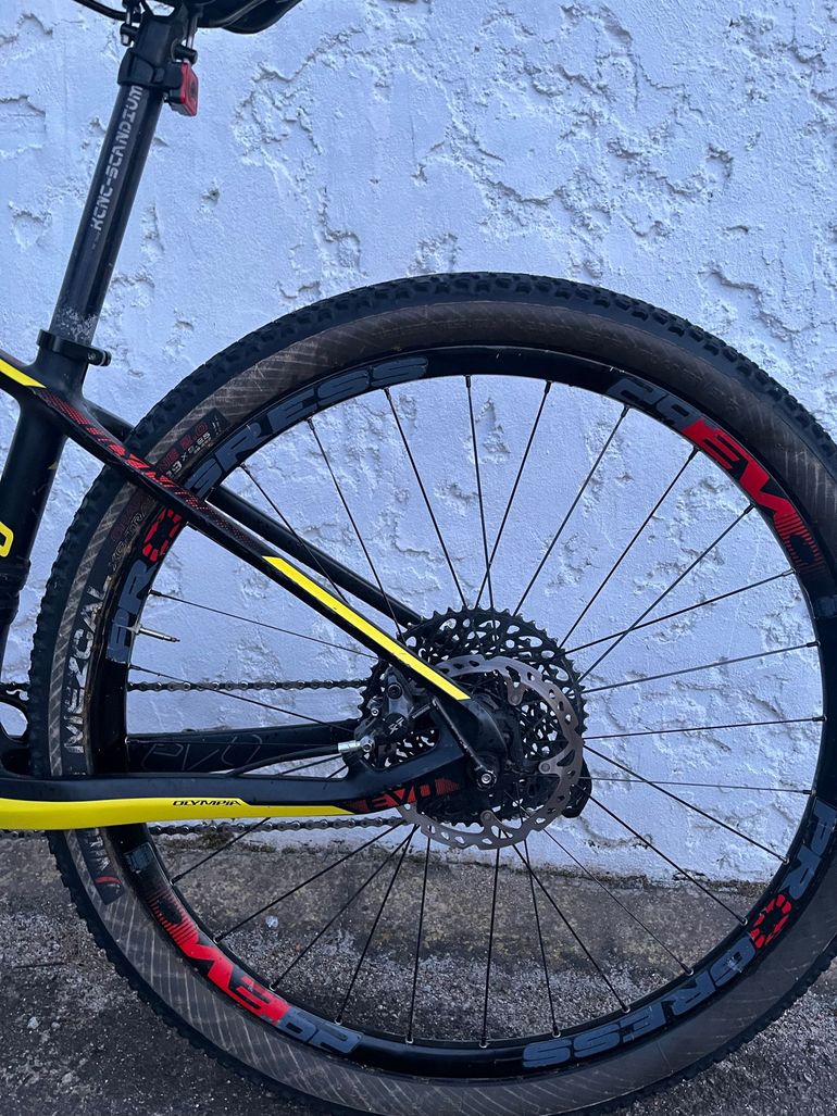 Used Olympia Evo Shimano Deore XT 2018 Mountainbike, Black — image 4 of 6