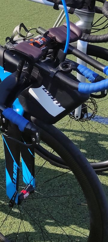 Used Giant Trinity Advanced Pro 0 2017 2017 Road & Gravel, Blue — image 7 of 10