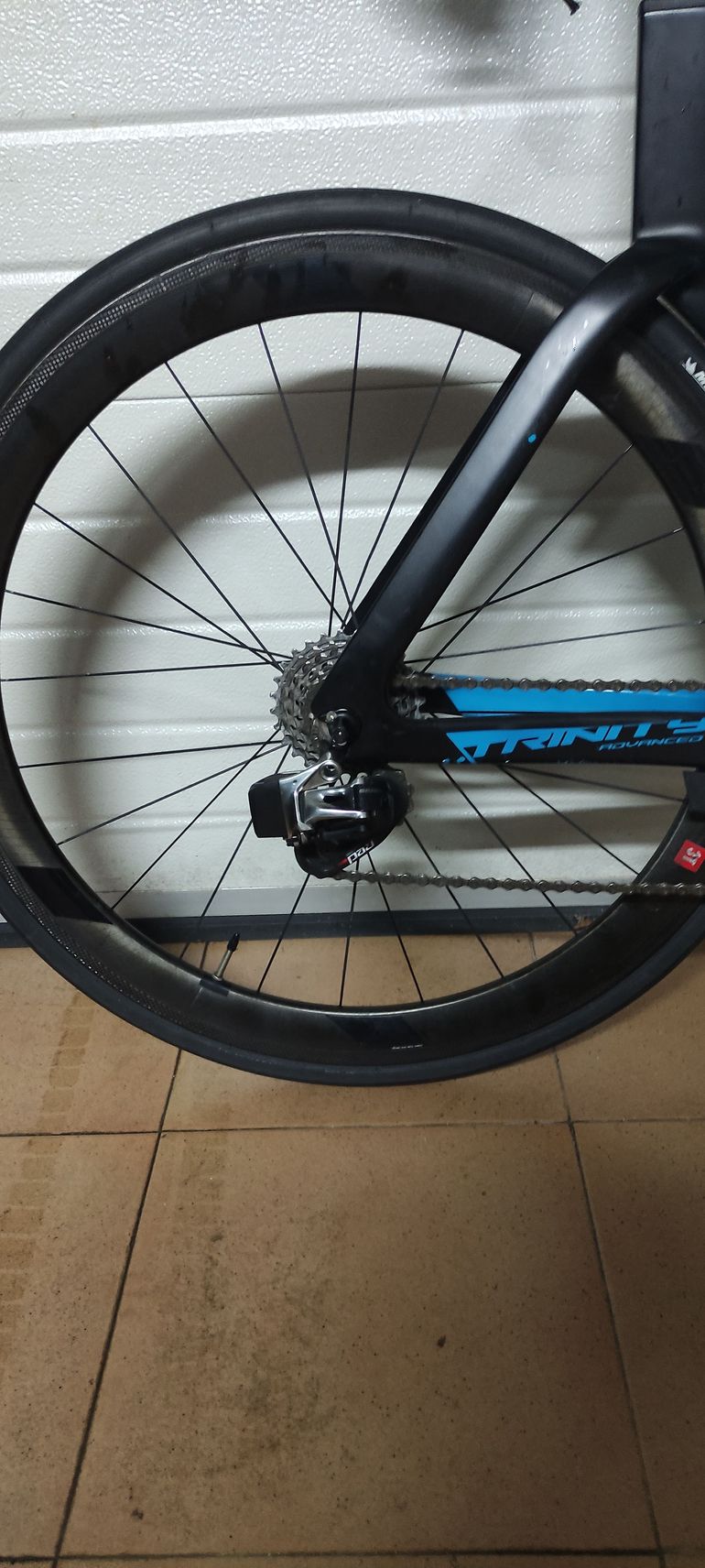 Used Giant Trinity Advanced Pro 0 2017 2017 Road & Gravel, Blue — image 9 of 10