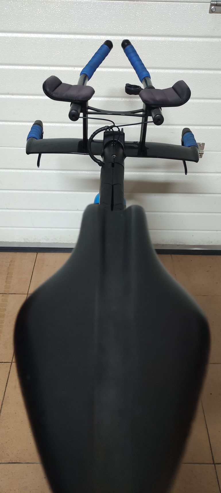 Used Giant Trinity Advanced Pro 0 2017 2017 Road & Gravel, Blue — image 6 of 10