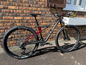 Orbea, OIZ M-TEAM AXS 2025