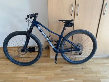 Used Trek Procaliber 9.6 2022 2022 Mountainbike, Blue, 29 — image 5 of 6