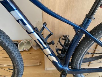 Used Trek Procaliber 9.6 2022 2022 Mountainbike, Blue, 29 — image 2 of 6