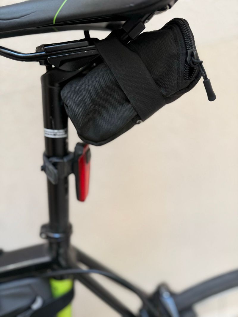 Used Cannondale caad Custom Shimano 105 2016 Road & Gravel, Black — image 11 of 13