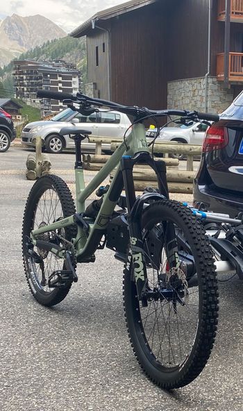 Commencal, CLASH ESSENTIAL 2022