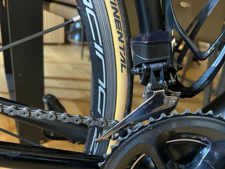 Used Specialized Men's S-Works Tarmac Ultralight 2018 2018 Road & Gravel, Black — image 6 of 7