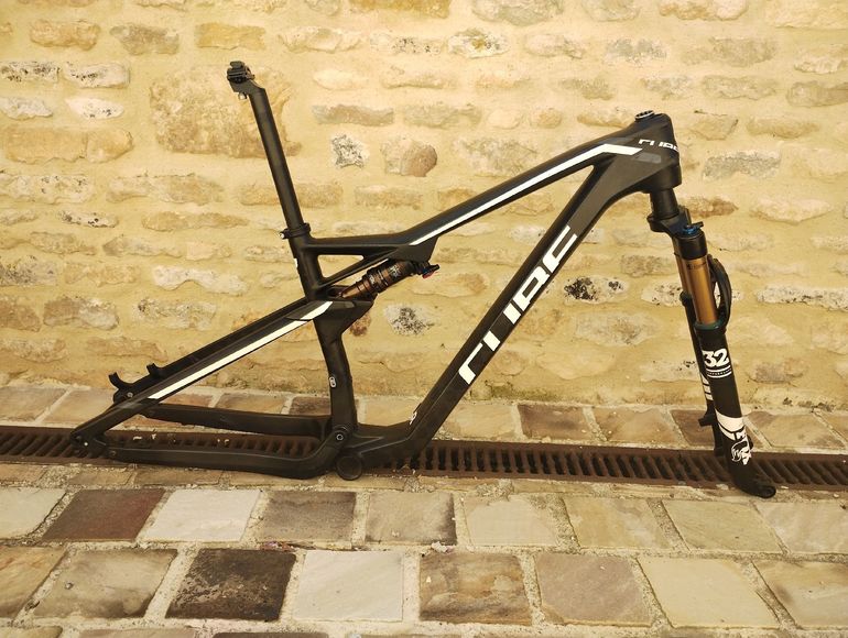 Used CUBE AMS 100 C:68 Race 29 2018 Frameset 2018 Mountainbike, Black, 29 — image 1 of 6