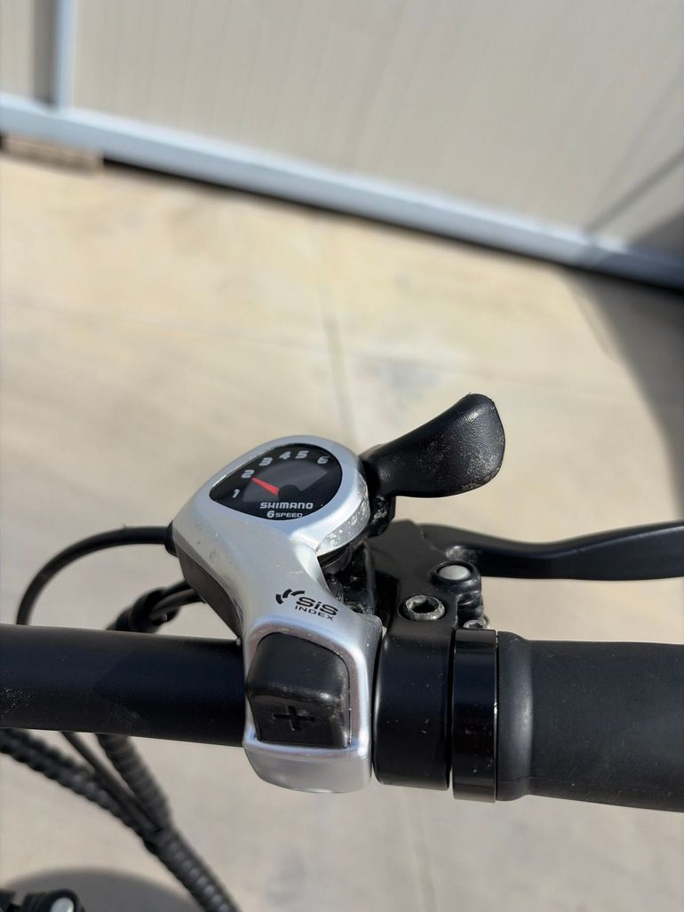 Used ICON.E ICON.E Custom 2021 Urban, White — image 5 of 6