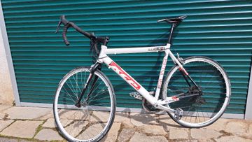 Gebrauchtes KCP Custom Shimano Claris 2016 Road & Gravel, Weiß — Bild 2 von 3