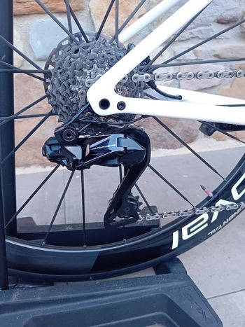 Used Specialized Tarmac Shimano Dura Ace Di2 2025 Road & Gravel, White — image 6 of 6
