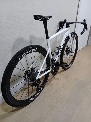 Used Specialized Tarmac Shimano Dura Ace Di2 2025 Road & Gravel, White — image 2 of 6