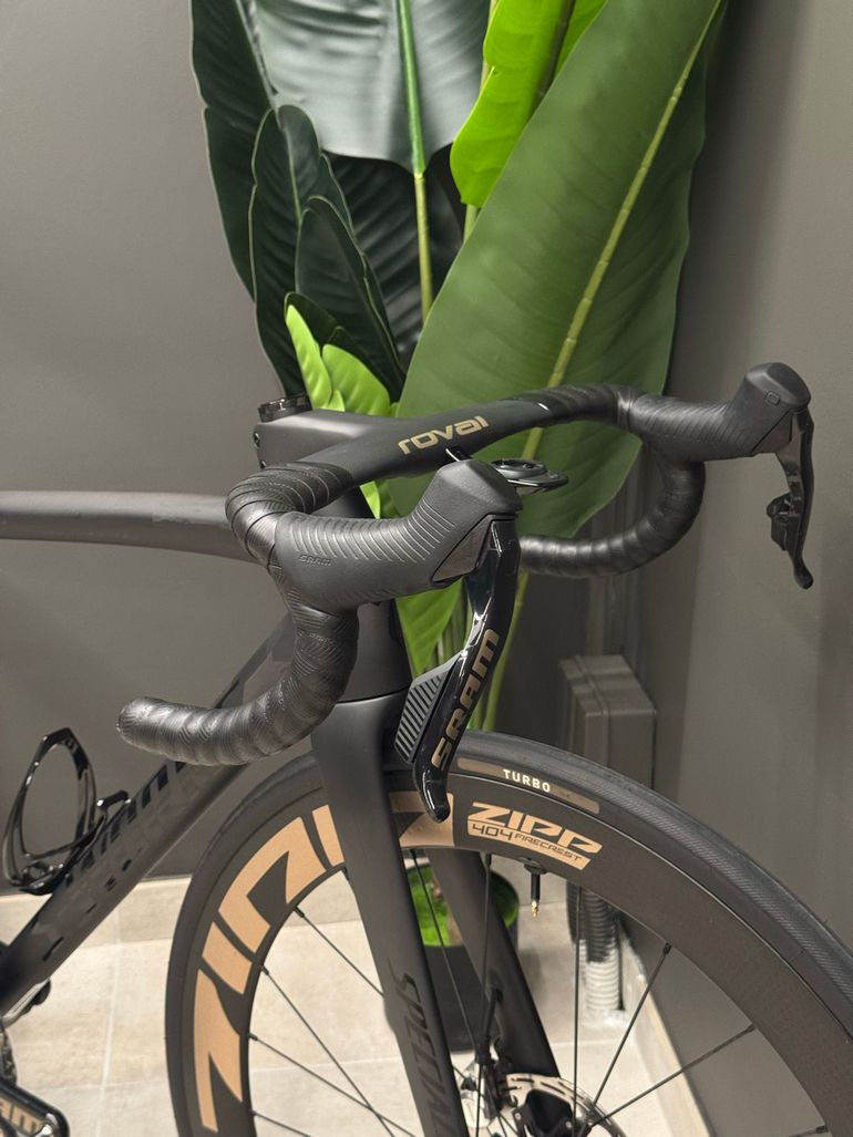 Used Specialized S-Works Tarmac SL8 - SRAM RED AXS 2026 2026 Road & Gravel, Black — image 4 of 7