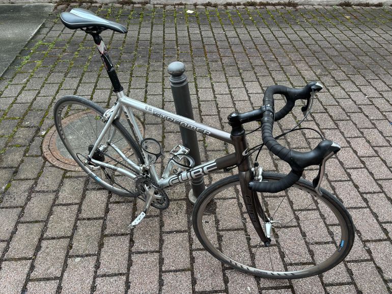 Used CUBE Streamer 2014 Road & Gravel, Light Gray — image 1 of 5