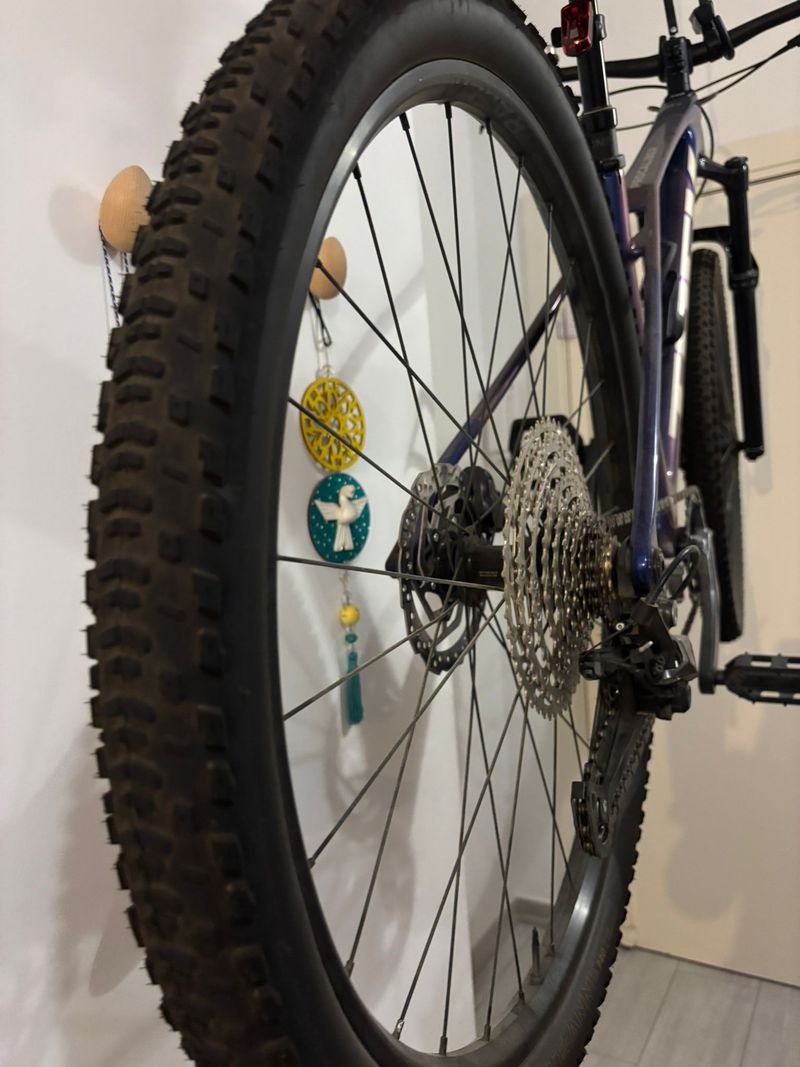 Trek Procaliber 9.5 M 2025 Mountainbike usato, Viola — immagine 8 di 19