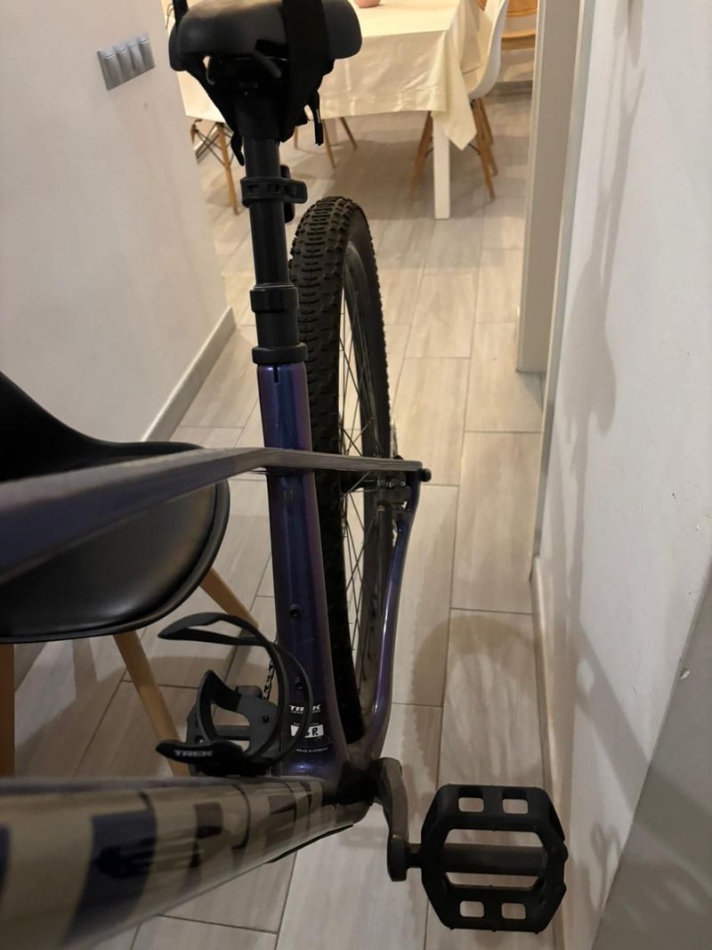 Trek Procaliber 9.5 M 2025 Mountainbike usato, Viola — immagine 18 di 19