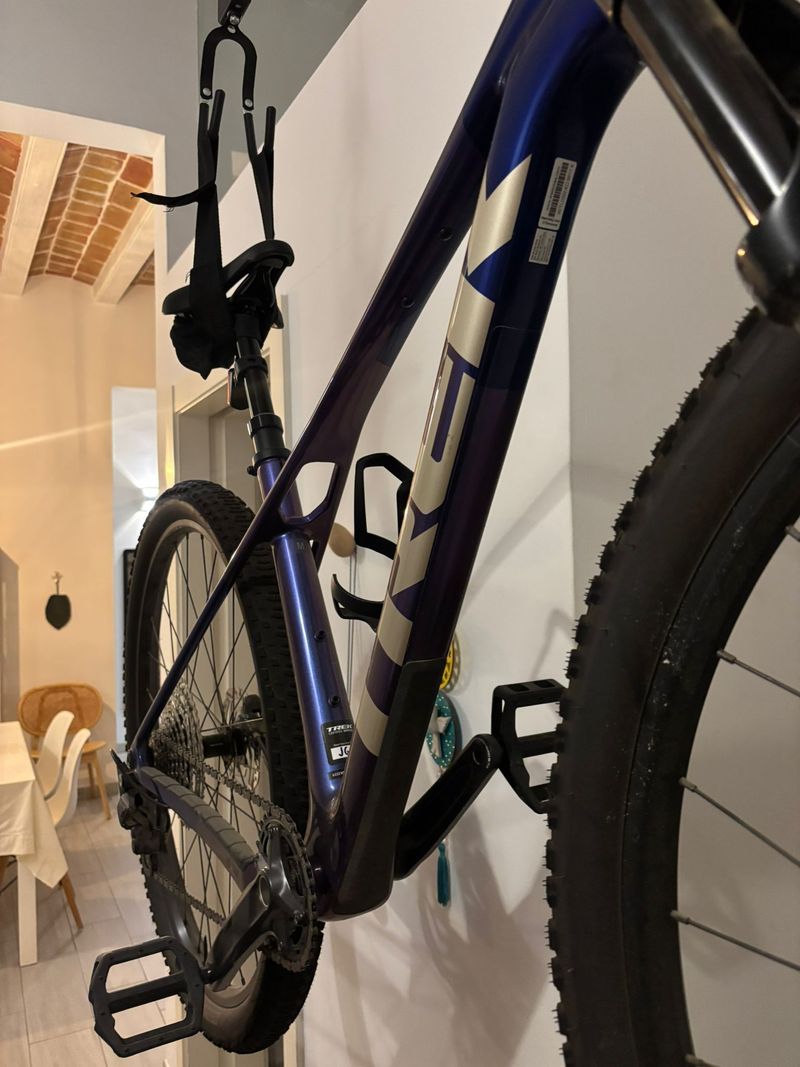 Trek Procaliber 9.5 M 2025 Mountainbike usato, Viola — immagine 4 di 19