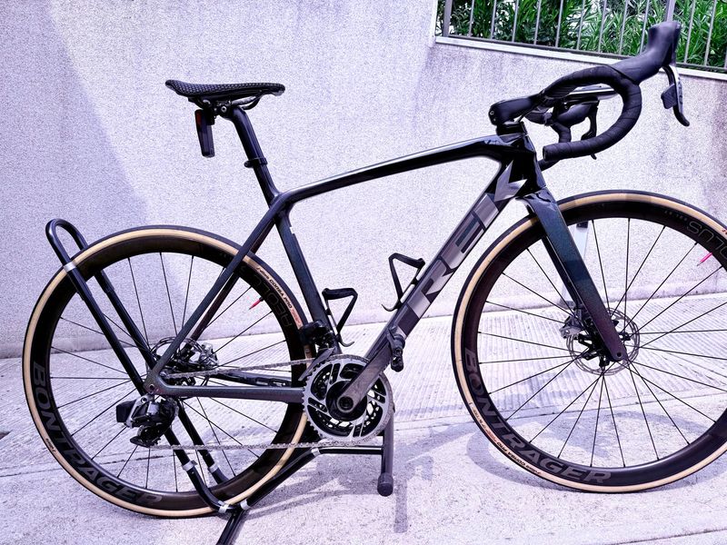 Tweedehands Trek Emonda SRAM Red eTap AXS 2022 Road & Gravel