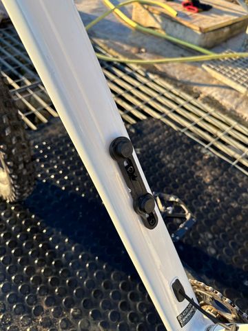 Used Commencal META HT Shimano SLX 2023 Mountainbike, White — image 11 of 11