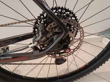 Used RACE MOUNTAIN Custom SRAM GX Eagle AXS 2021 Mountainbike, Black — image 7 of 11