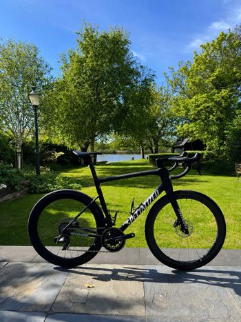 Specialized, Tarmac SL8 Pro - SRAM Force eTAP AXS 2025